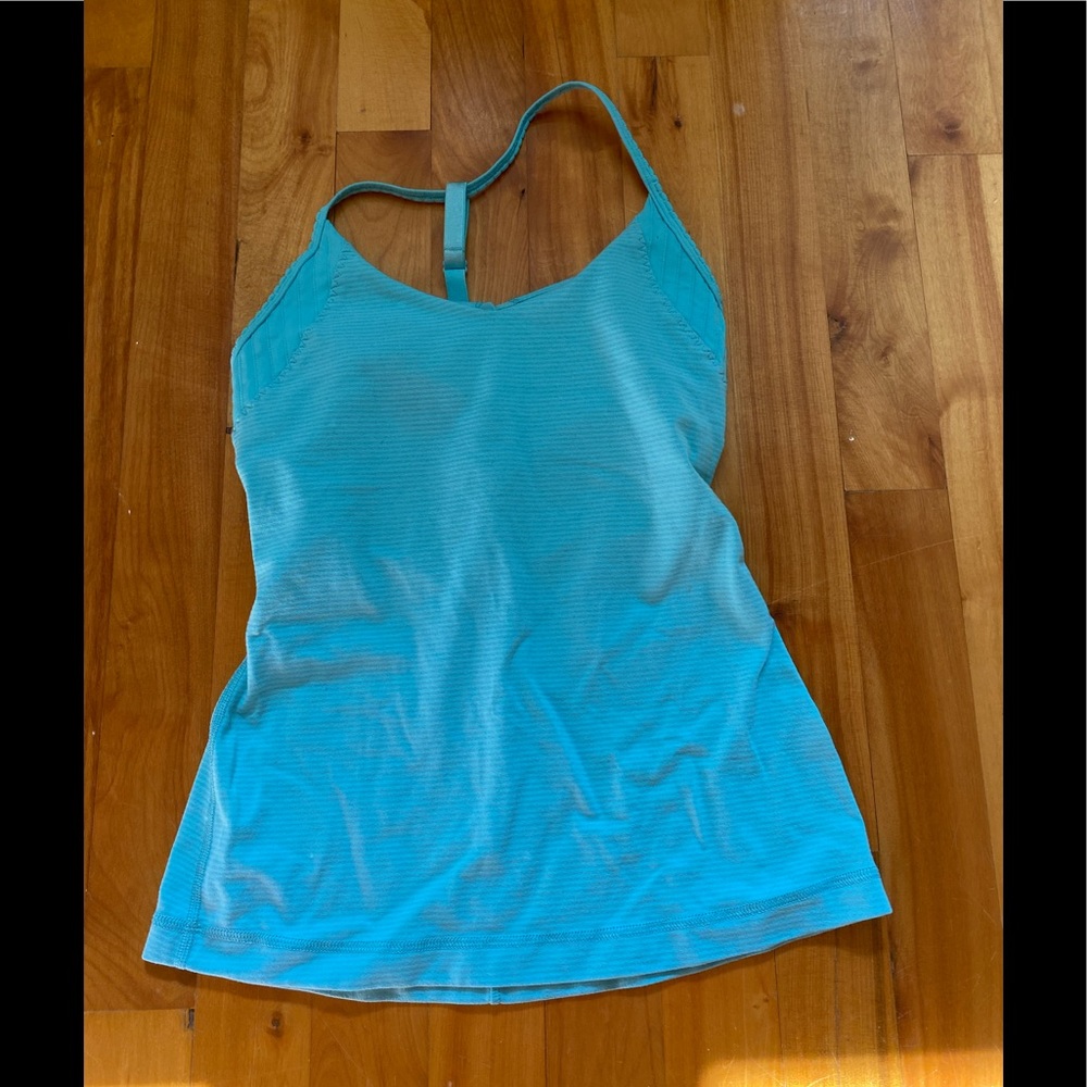 Lululemon top size 4